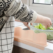 Premium Kitchen Sink Splash Guard (1 Pc / 49 Cm Long)